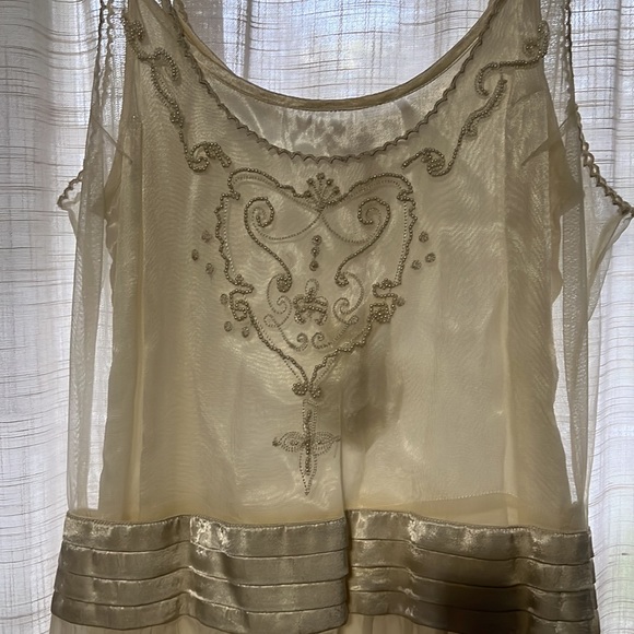 Age of love dress - Picture 3 of 8